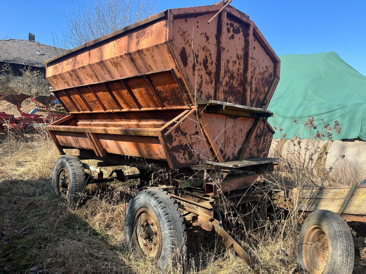 Vlecka za traktor - krmný vůz - nápravy