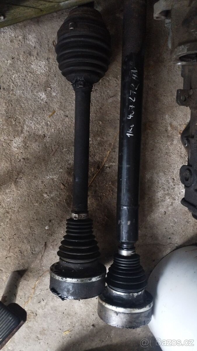 Oktavia 2 1.9 tdi. 77kw převodovka a poloosu