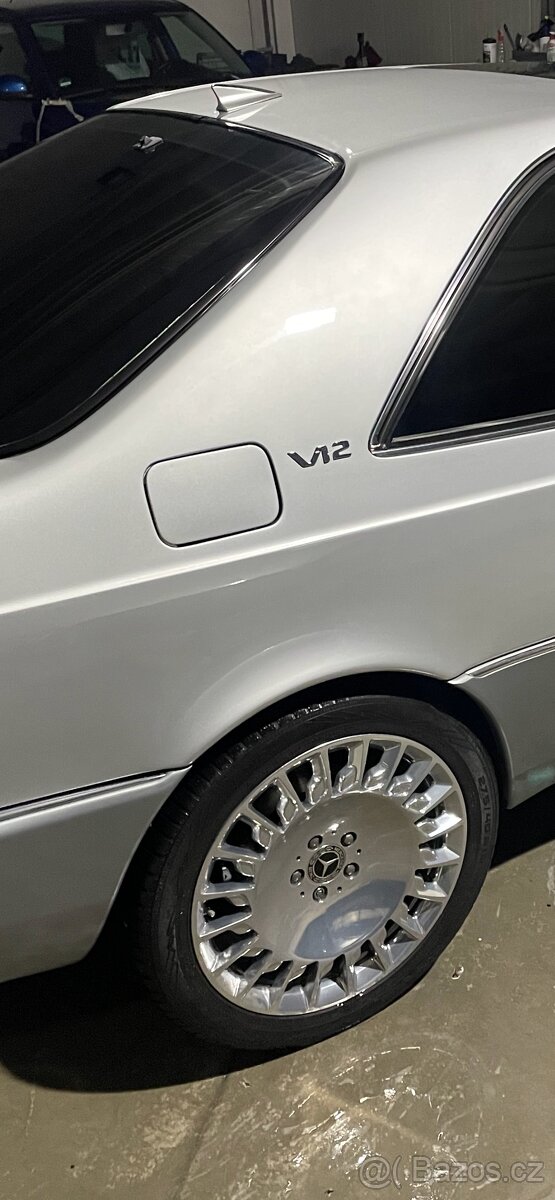 Mercedes maybach r19
