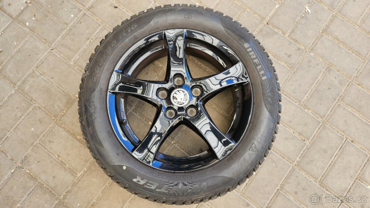 Zimní Sada Alu 5x112 205/55 R16 Borbet Škoda