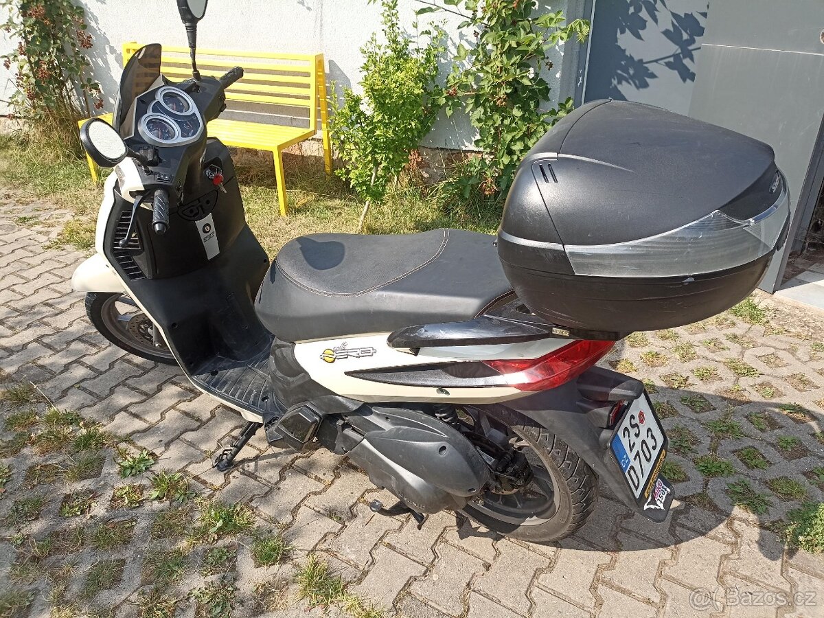 Skútr Benelli CafeNero 125