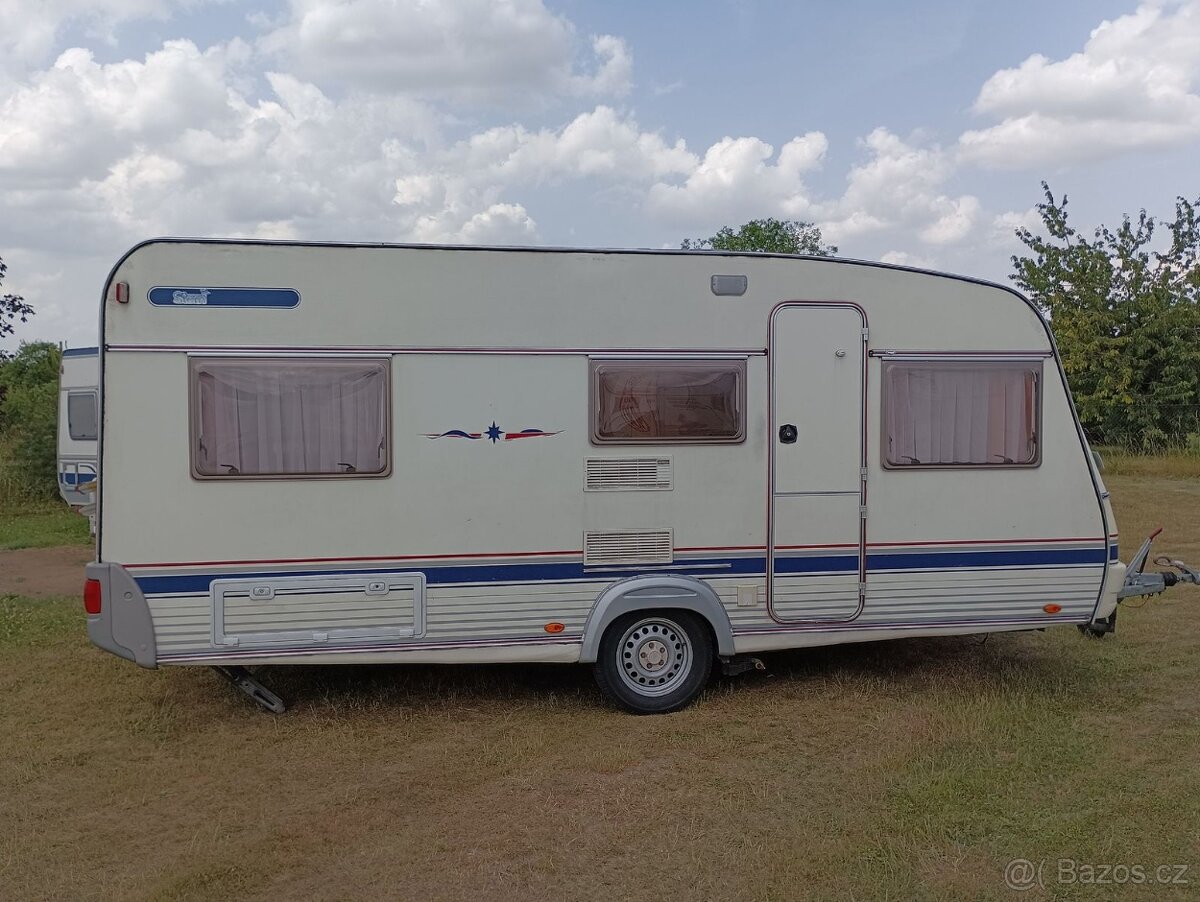 WILK č.654 pro 4. Mover.Pevné postele. Rok 2002.Stan.100km/h