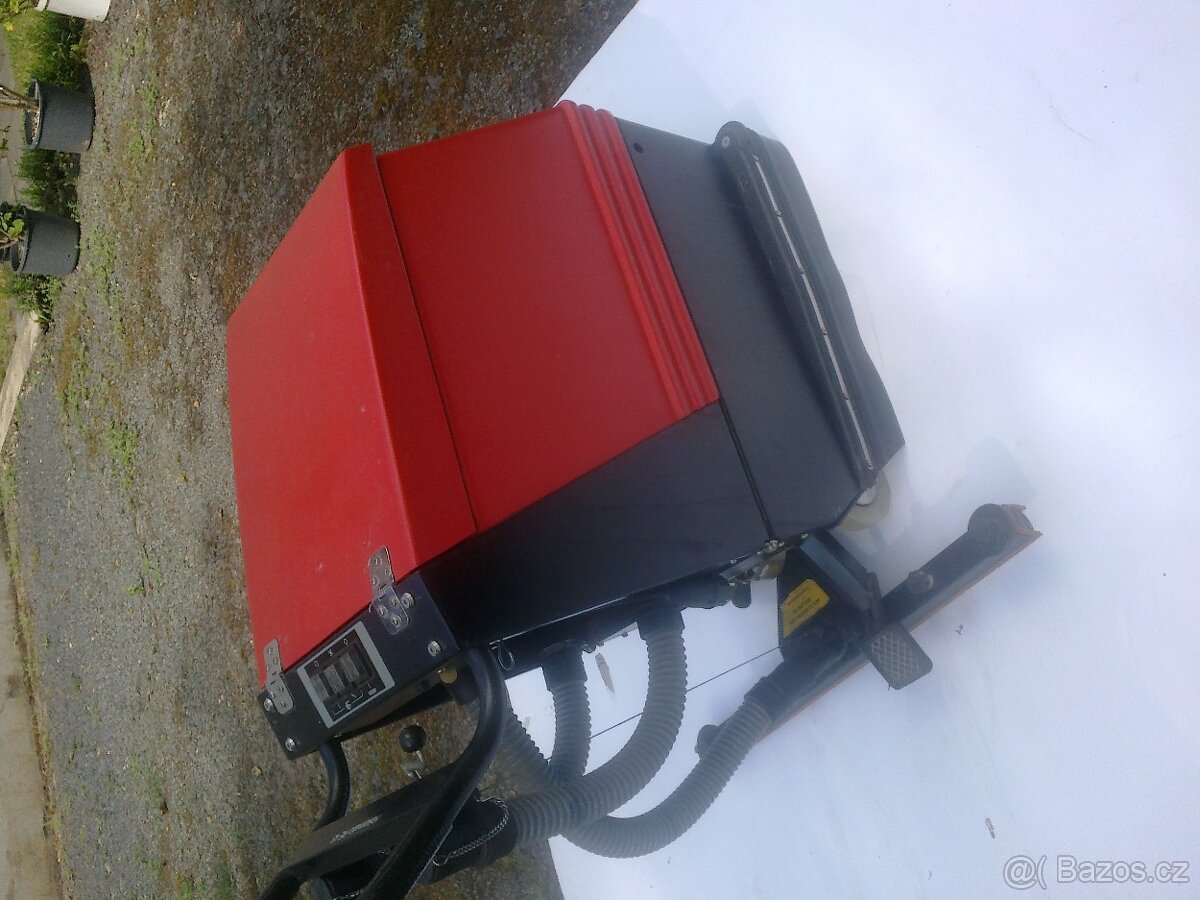 Mycí automat HAKOMATIC E430