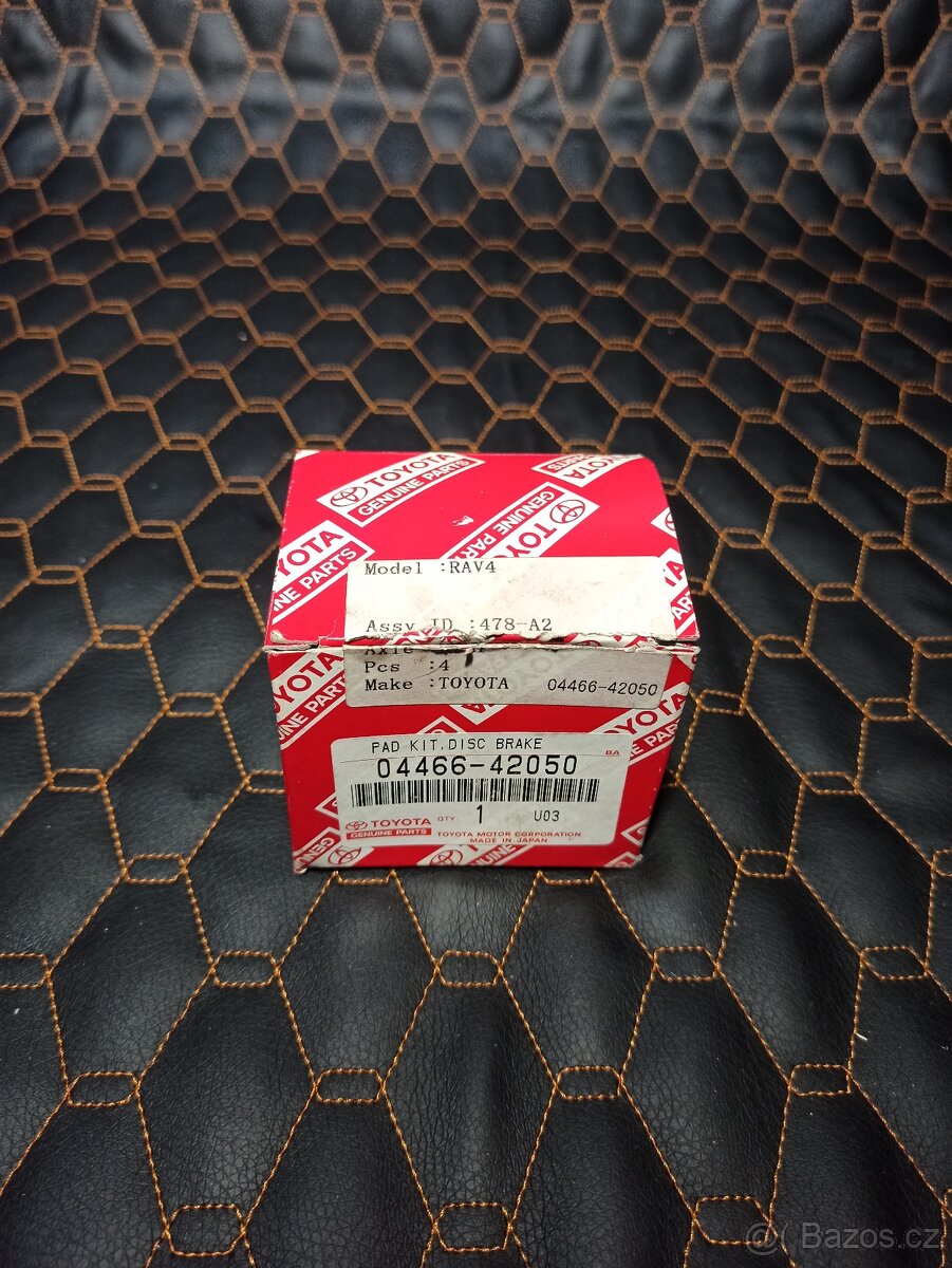 Zadní brzdové destičky OEM Toyota RAV4 II