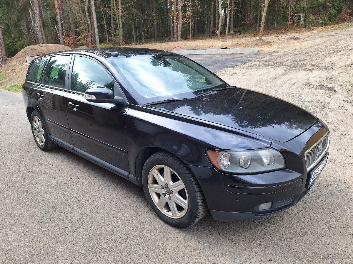 Prodám Volvo V 50 2.0tdi, 100 kW, r.v.2006