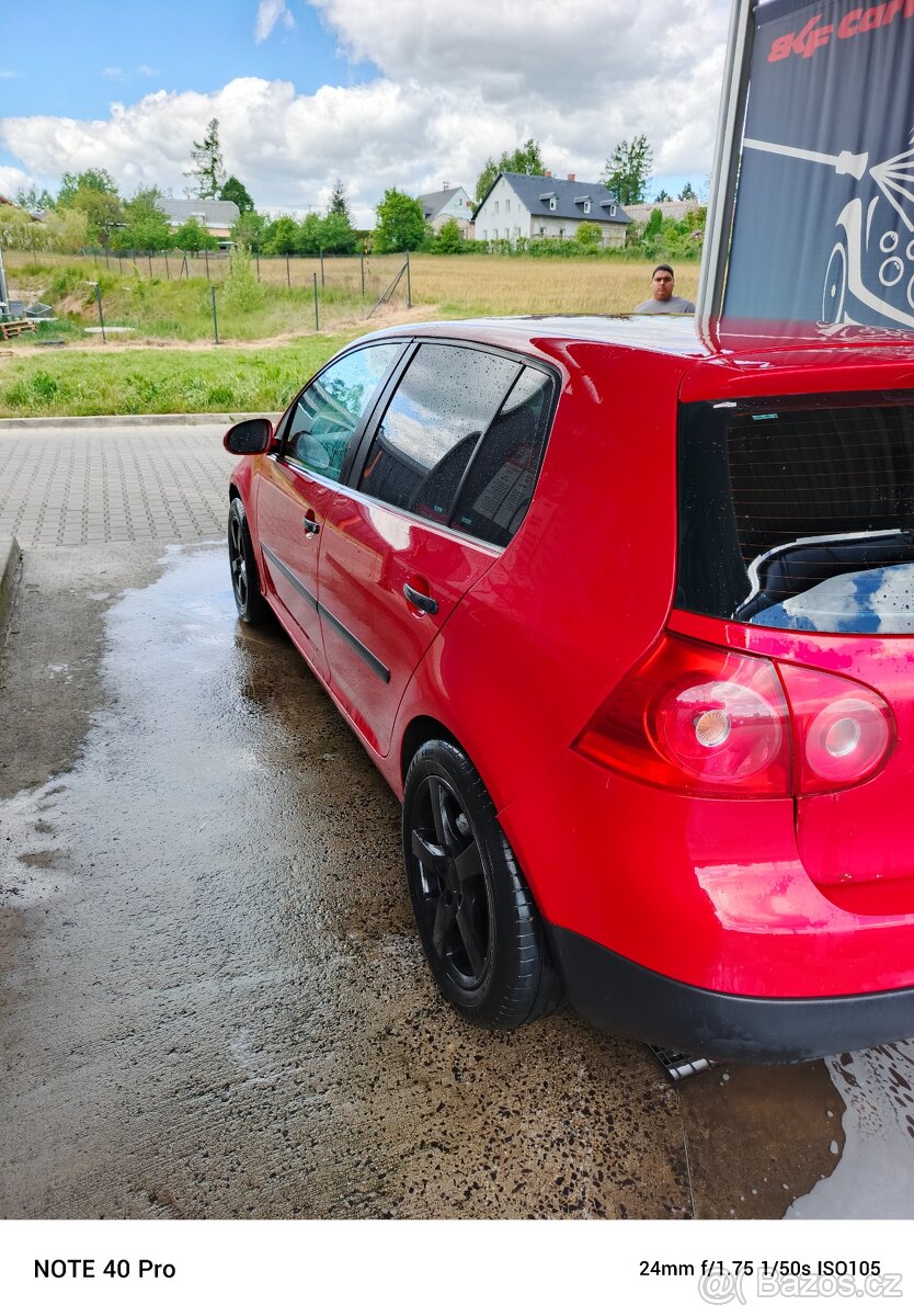 Prodám vyměním Golf 5