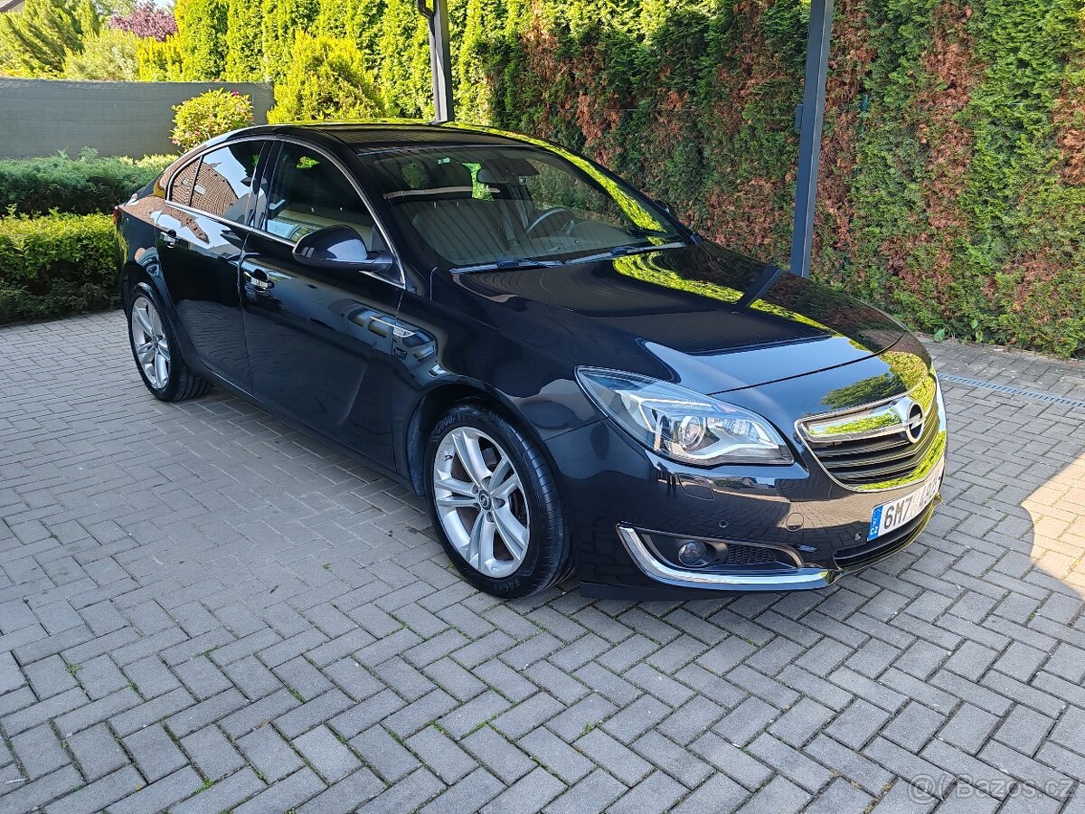 Opel Insignia hatchback 2.0 CDTi 120kW, r.v. 2015 + originál