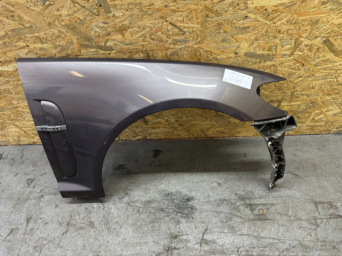 Pravy blatnik Jaguar XF 2008