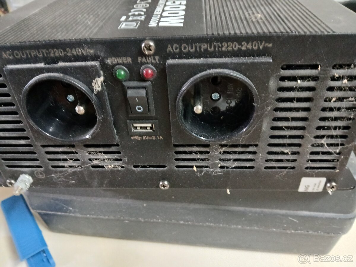měnič napětí 24V na 230V