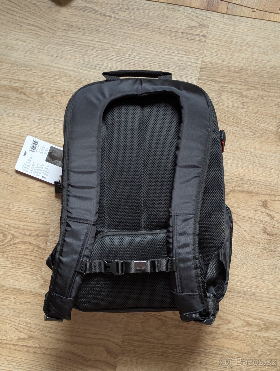 Batoh Case Logic DCB309