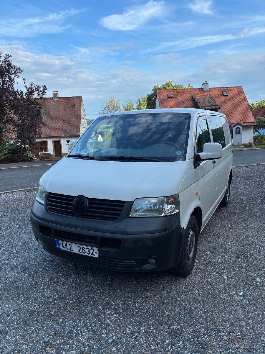 Volkswagen Transporter T5 1.9TDi