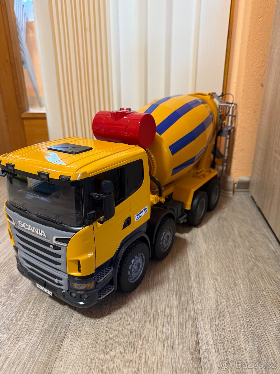 Bruder Mix Scania