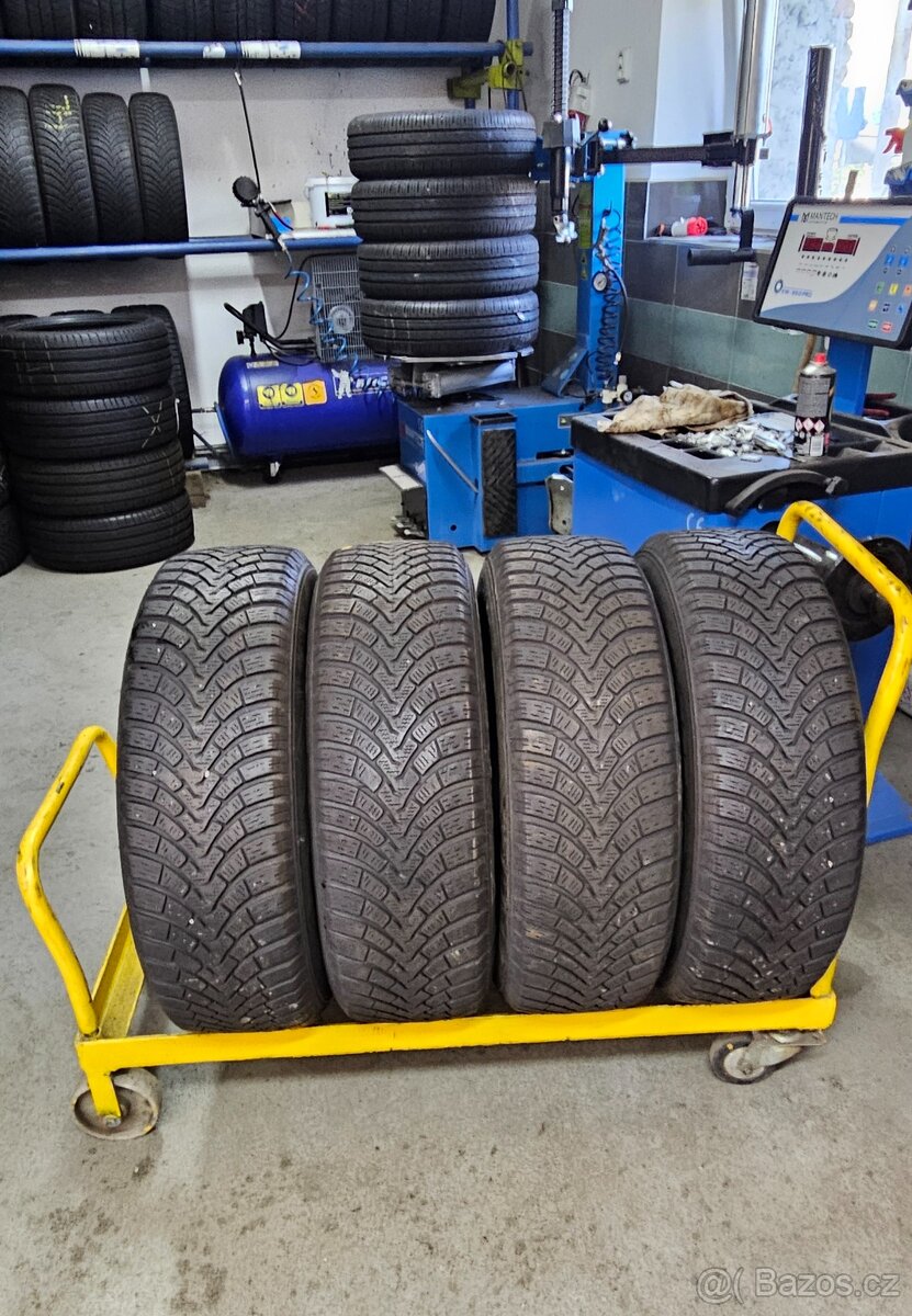 Zimní Pneumatiky 215/65/R16 98H FALKEN