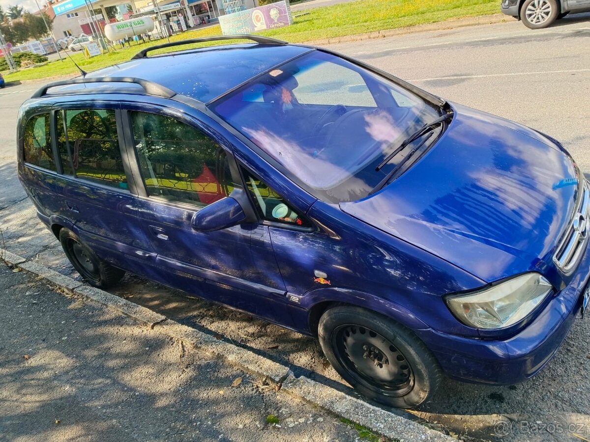 Opel Zafira 2.0 CDTI 74kw, veškeré náhradní díly