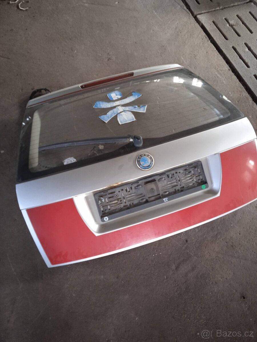 Prodám zadní víko na Škoda Fabia I