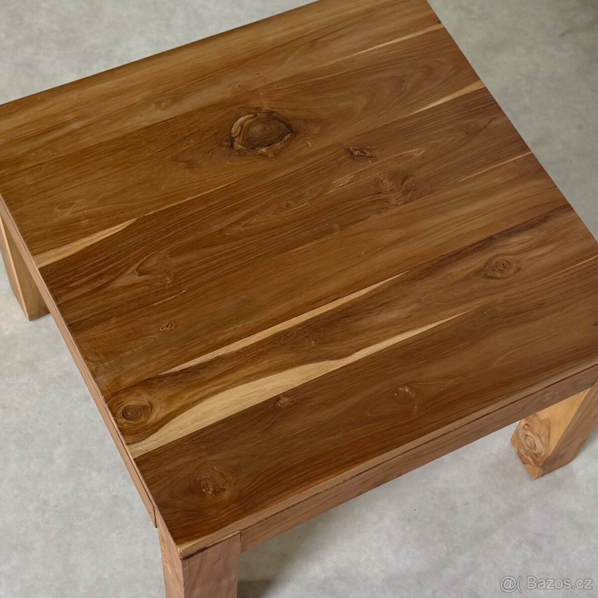 Světlý čtvercový teakový konferenční stolek obývací pokoj ex