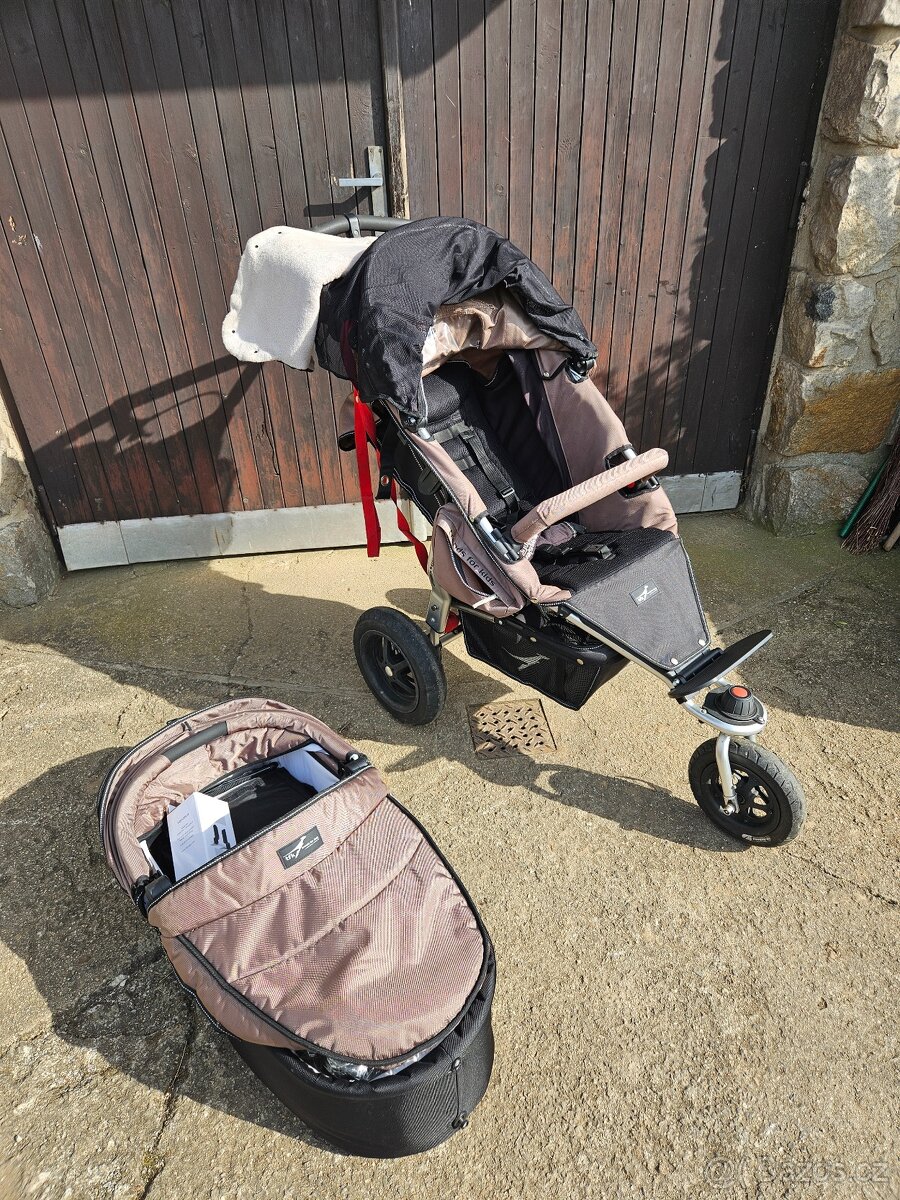 Kočár TFK Joggster Twist