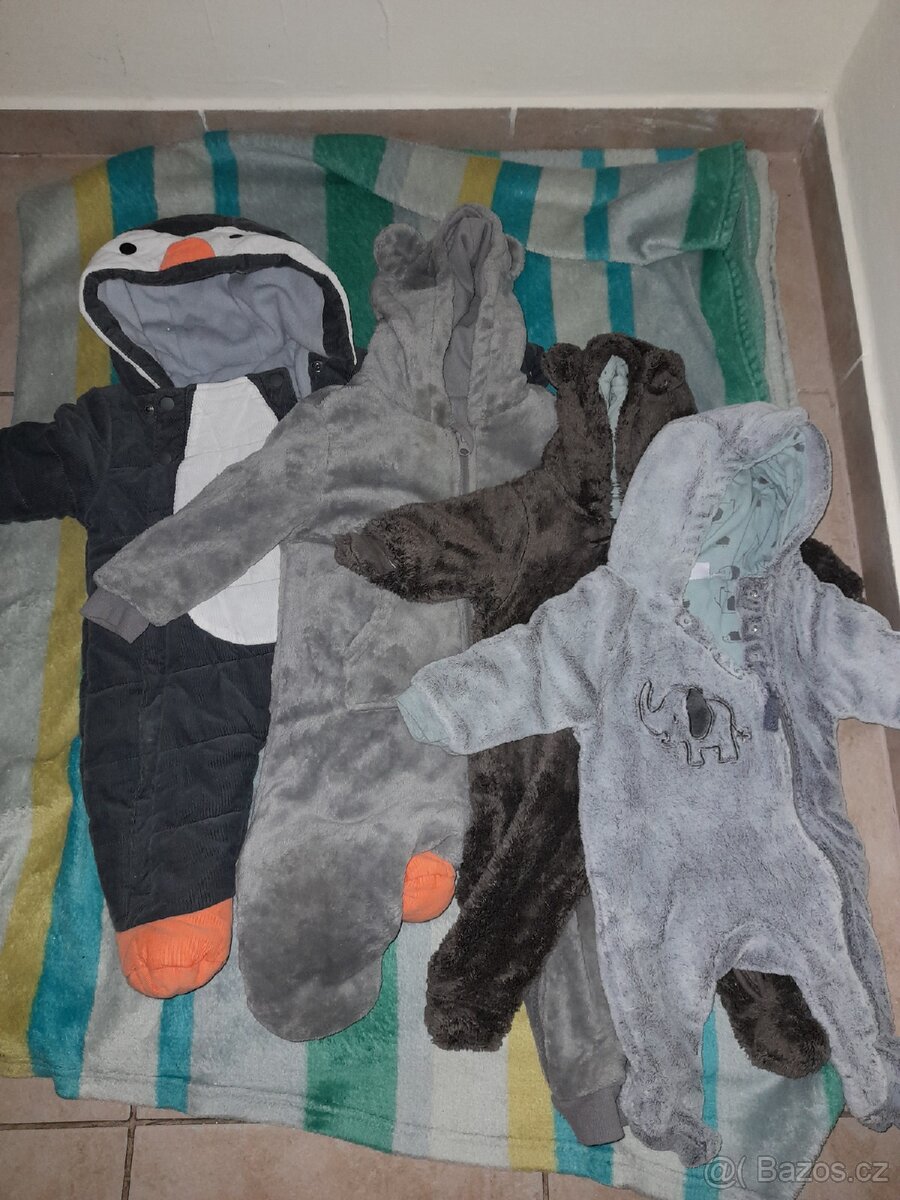 Dětské zimní kombinézy vel. 50–56.