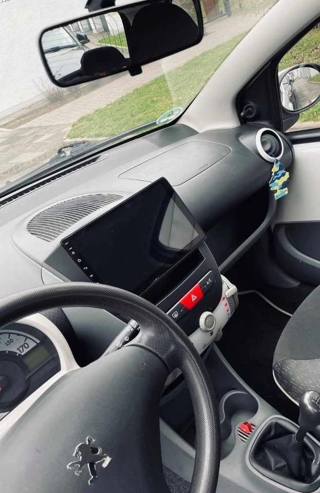 Android autorádio s navi pro CITROEN C1 a PEUGEOT 107