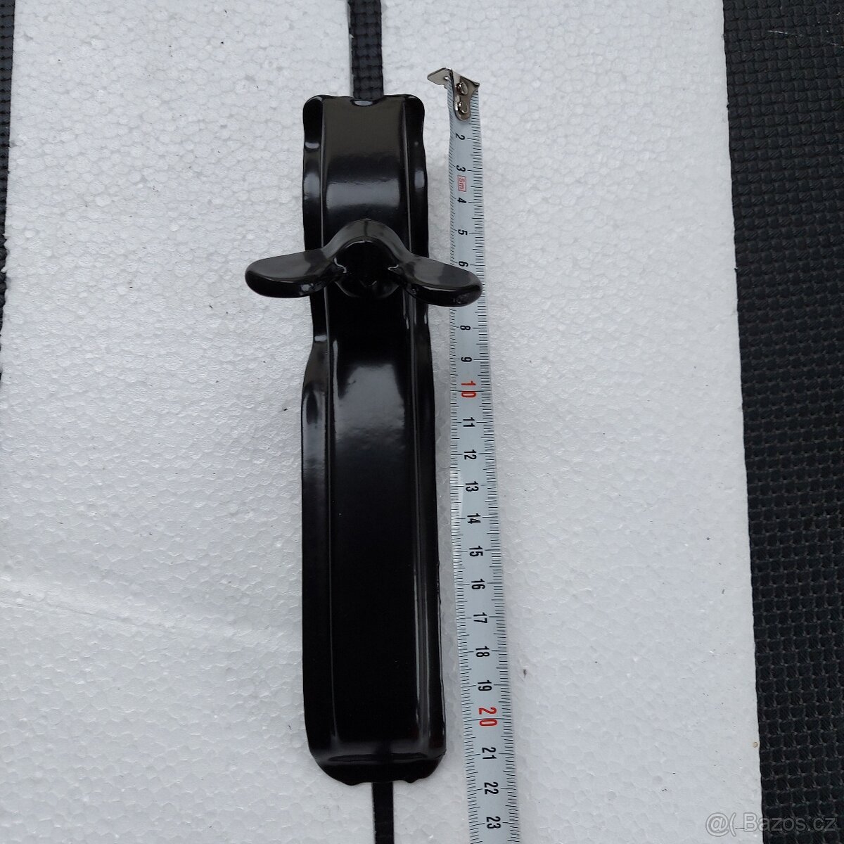 Mercedes - Držák rezervního kola