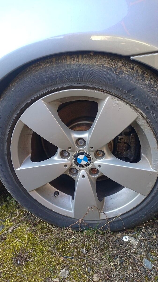 ORIGINÁLNÍ kola BMW zimní 225/50 R17 pneu Pirelli