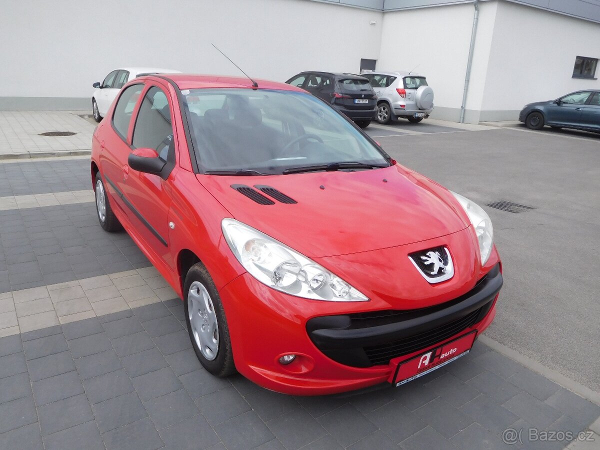 Peugeot 206 + 1.1i Trendy, 44 kW, Klima, TOP KM