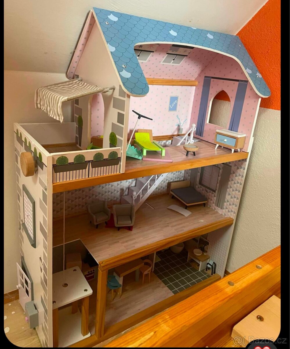 Domeček pro panenky