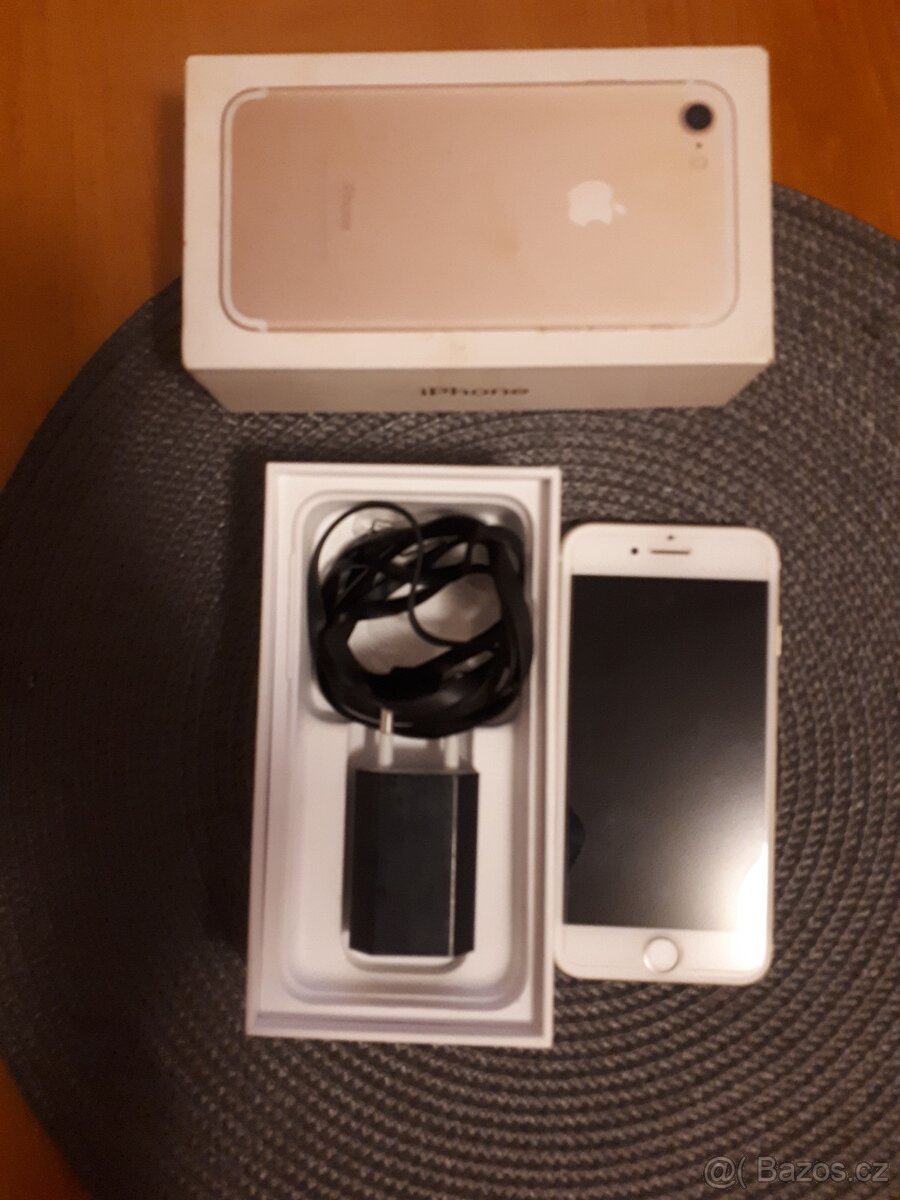 PRODÁM APPLE 7.
