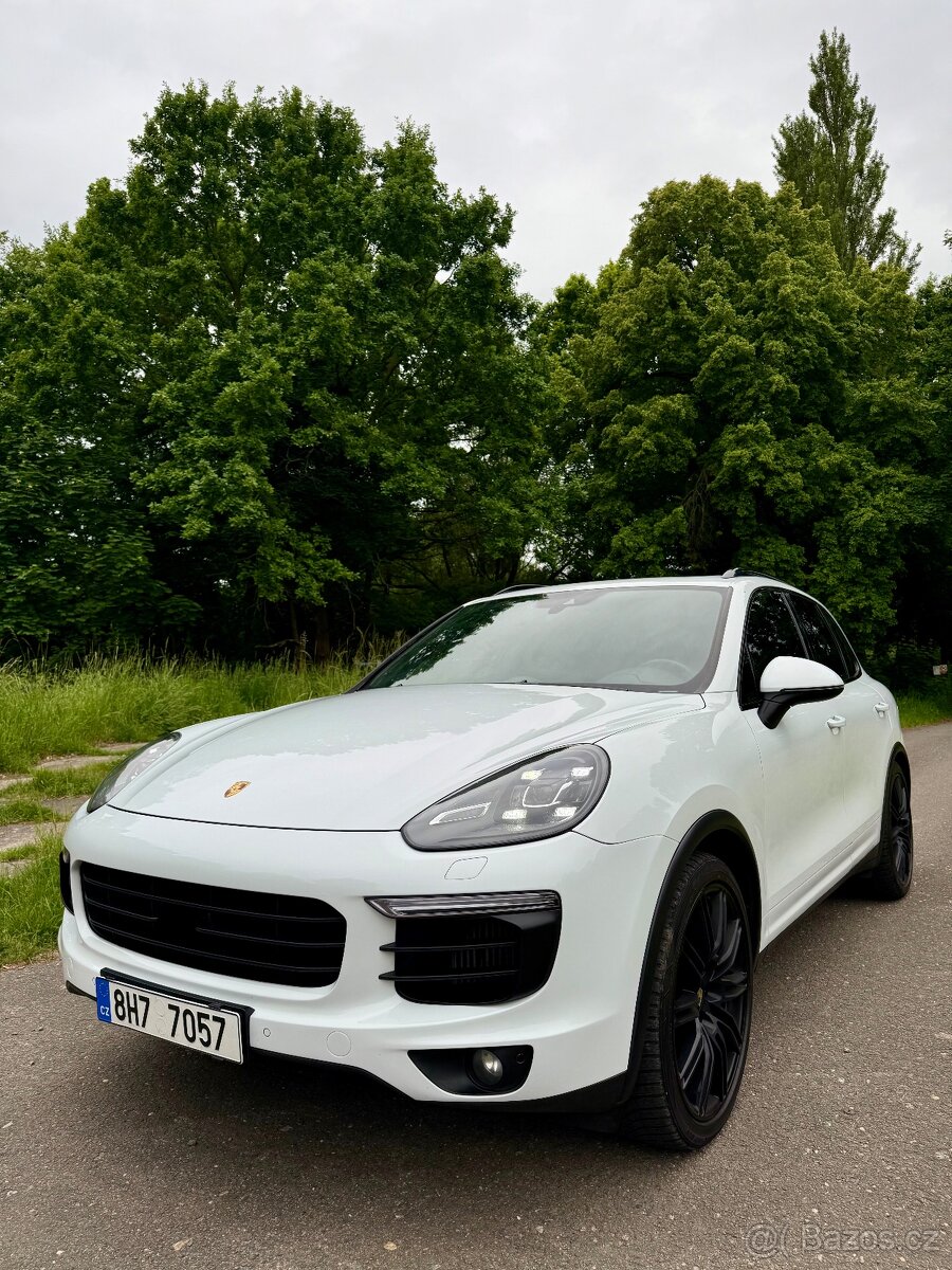 Porsche Cayenne S Diesel (958) 4.2 V8,PDLS+,PASM,BURMESTER