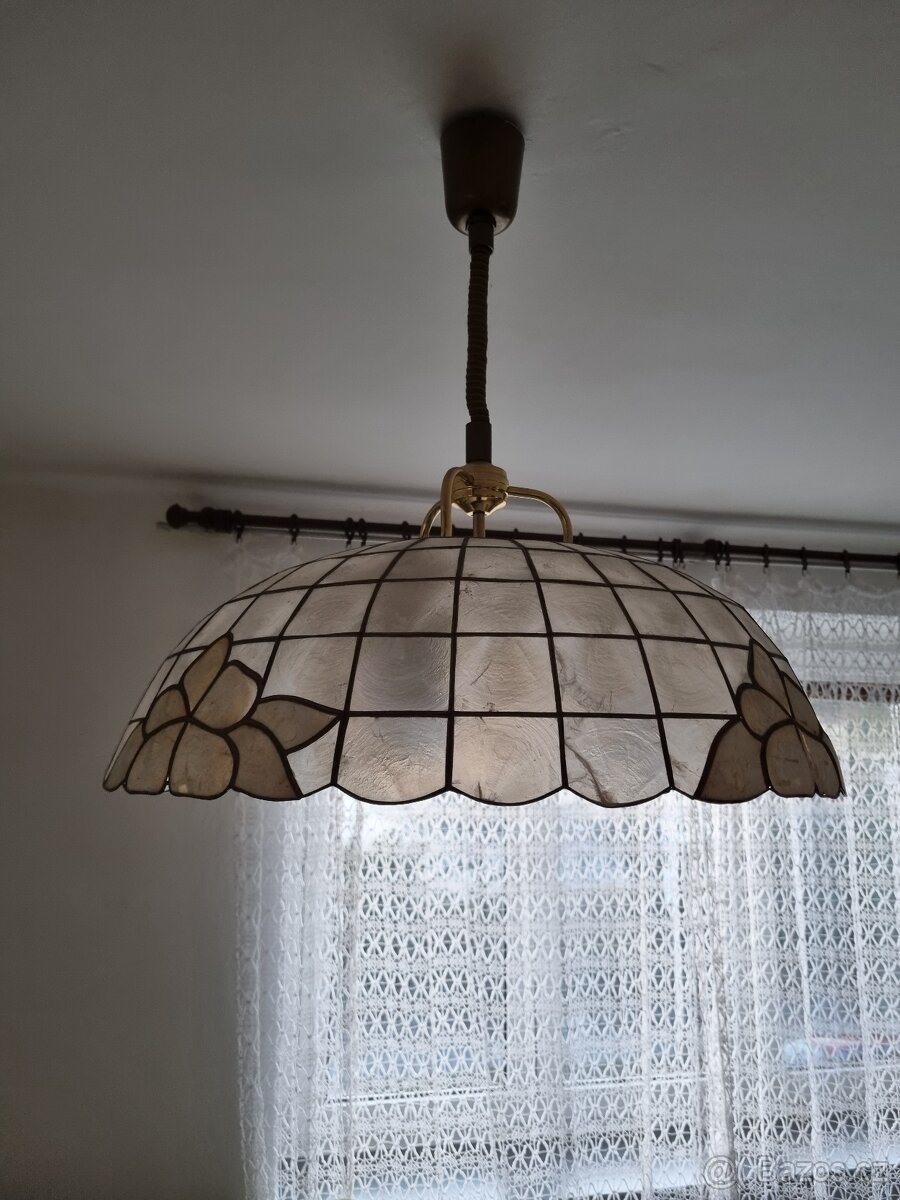 Secesní lustr