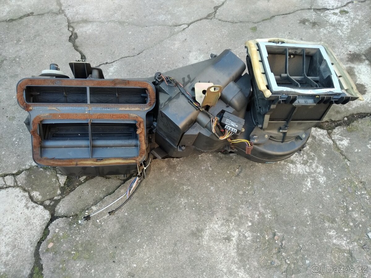 topení renault megane scenic 1,6 rv,98