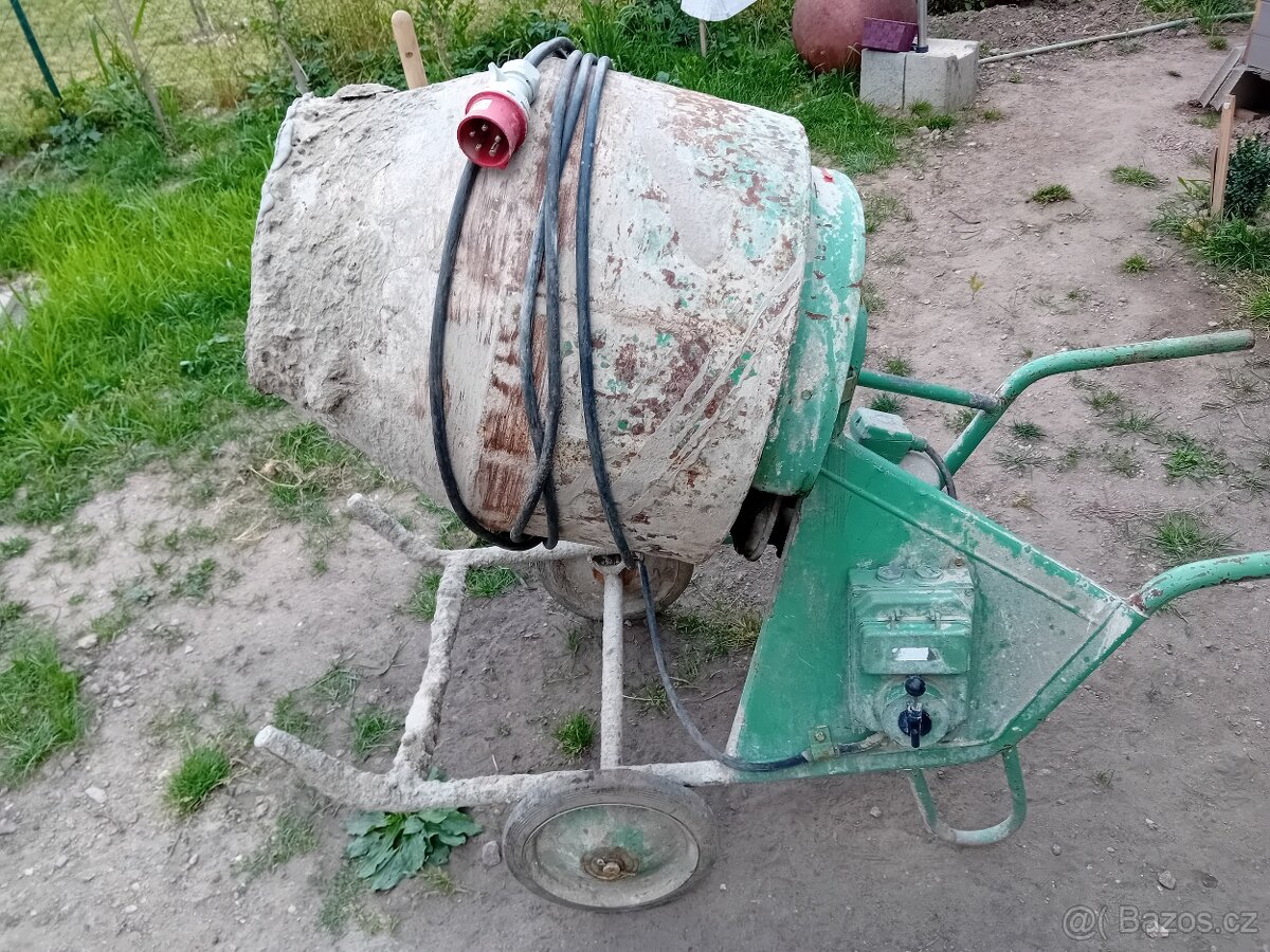 Prodám stavební míchačku