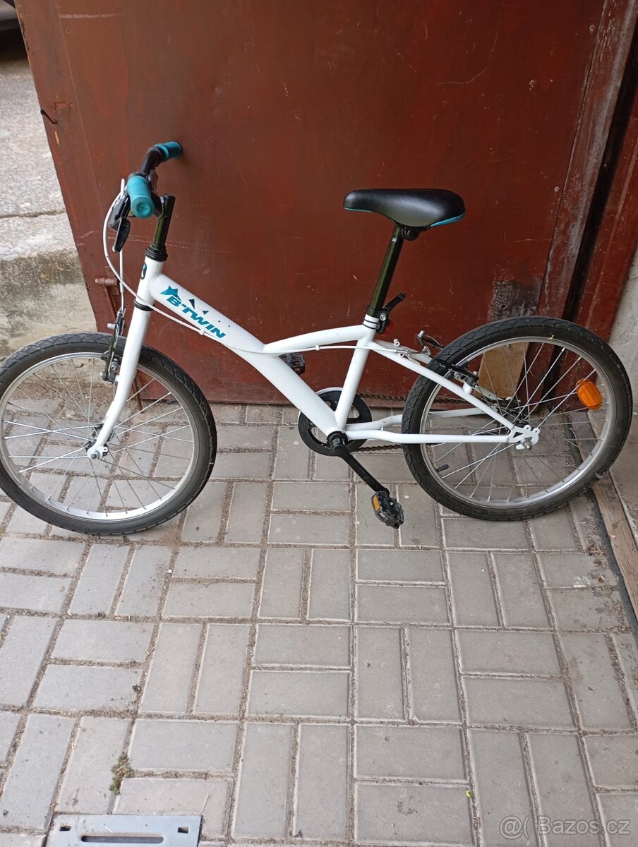 DETSKE KOLO PRO DITE CCA. 6 - 8 LET