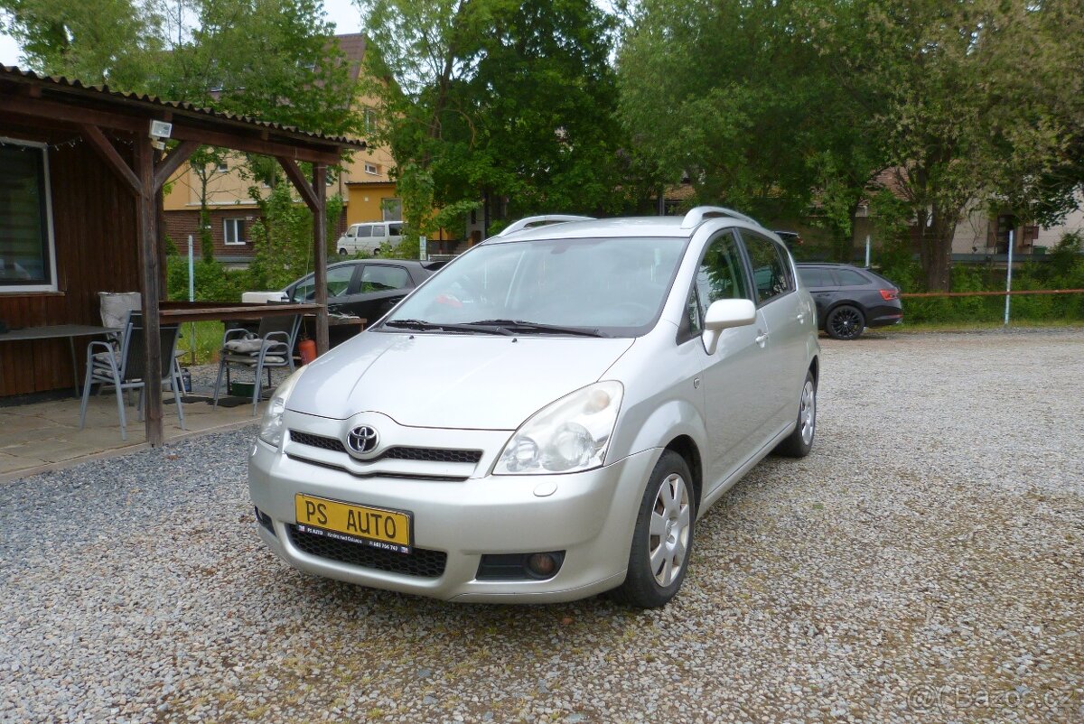 Toyota Corola Verso 1.8i 16v automat 7 míst