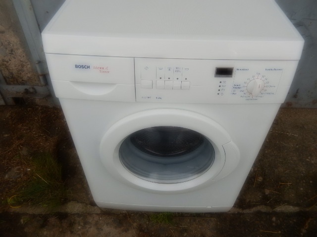 Automatická pračka Bosch 4,5kg, funkční, 6 měsíců záruka