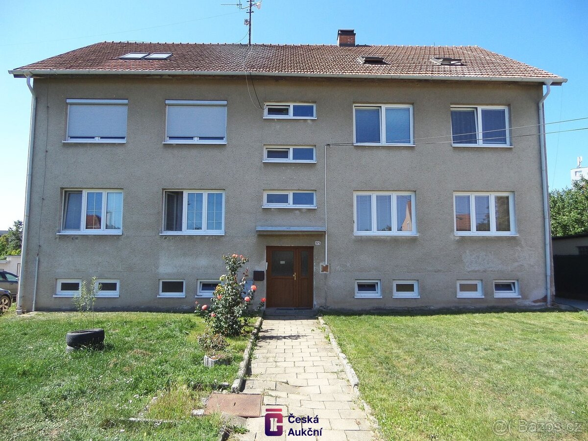 Prodej bytu 3+1 74 m2, Dobšice, ev.č. 5300AD2506