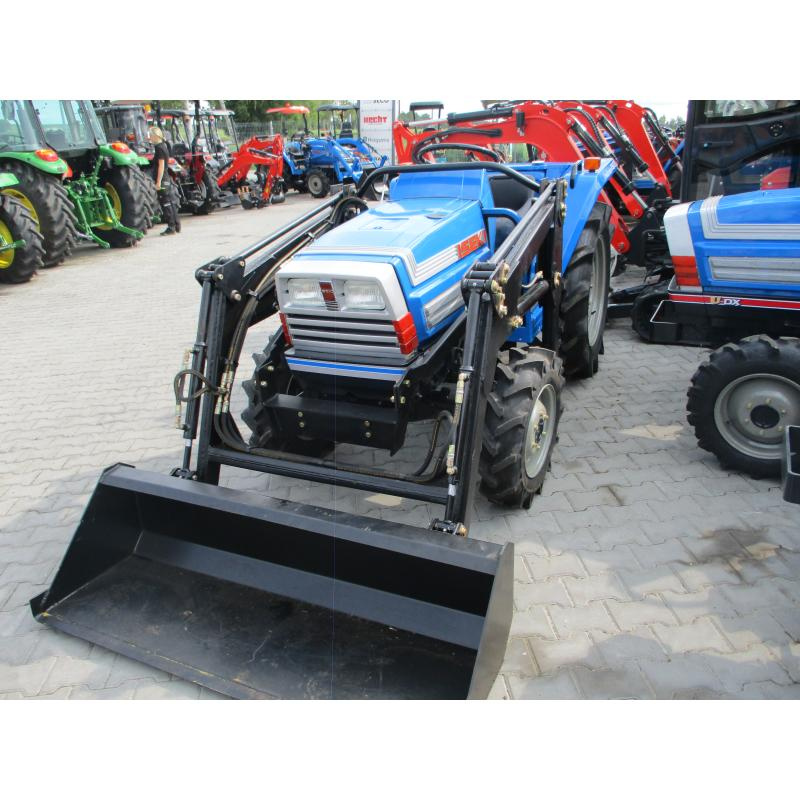 Malotraktor Iseki TA 262 plně rpeasovaný nakladač