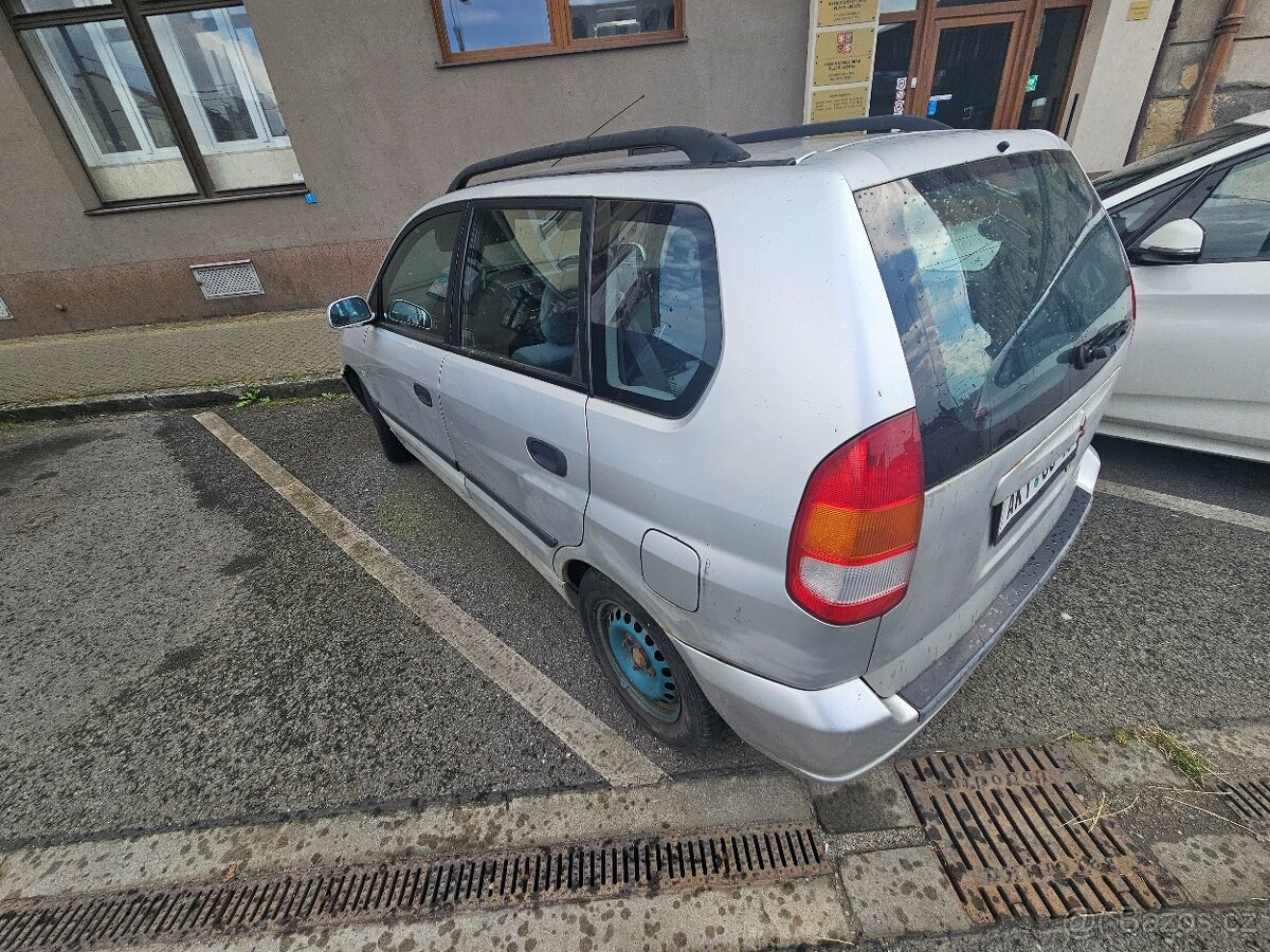 Mitsubishi space star 1,6benzin