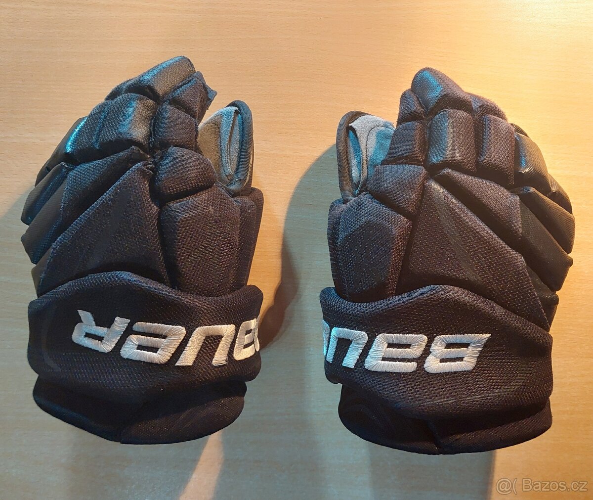 Hokejové rukavice Bauer