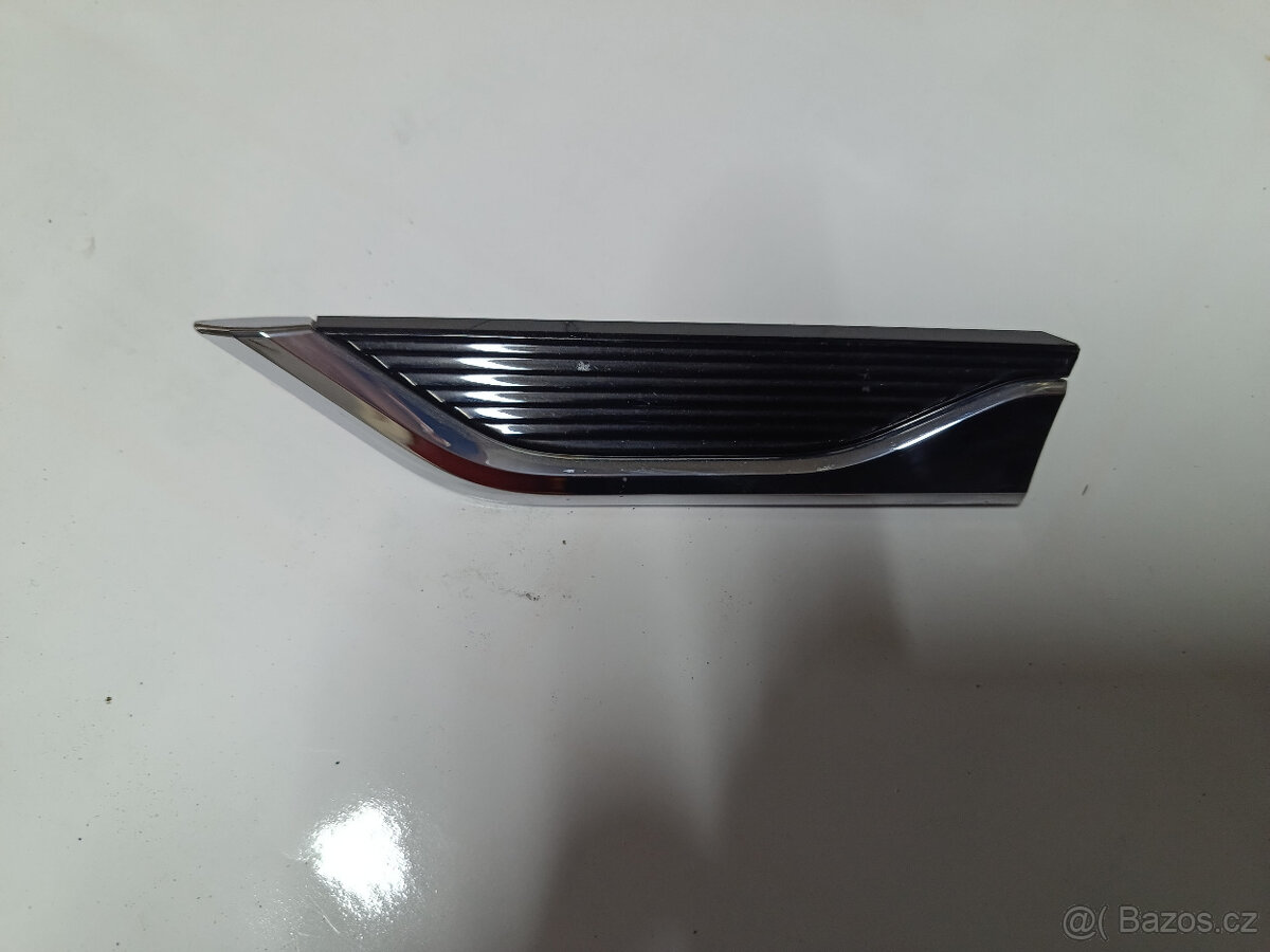 Krytka Audi A5 8W6853601A