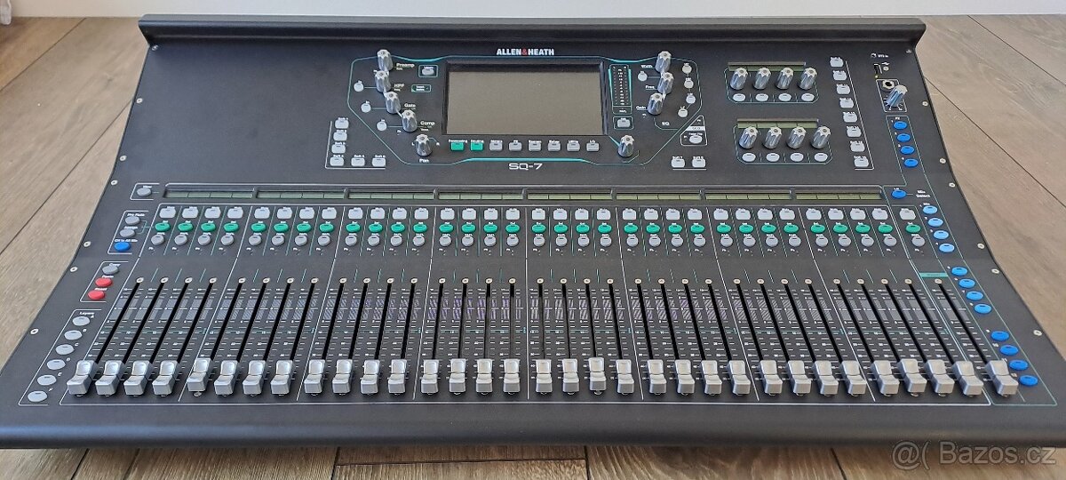Prodám Allen & Heath SQ7 + dLive pluginy