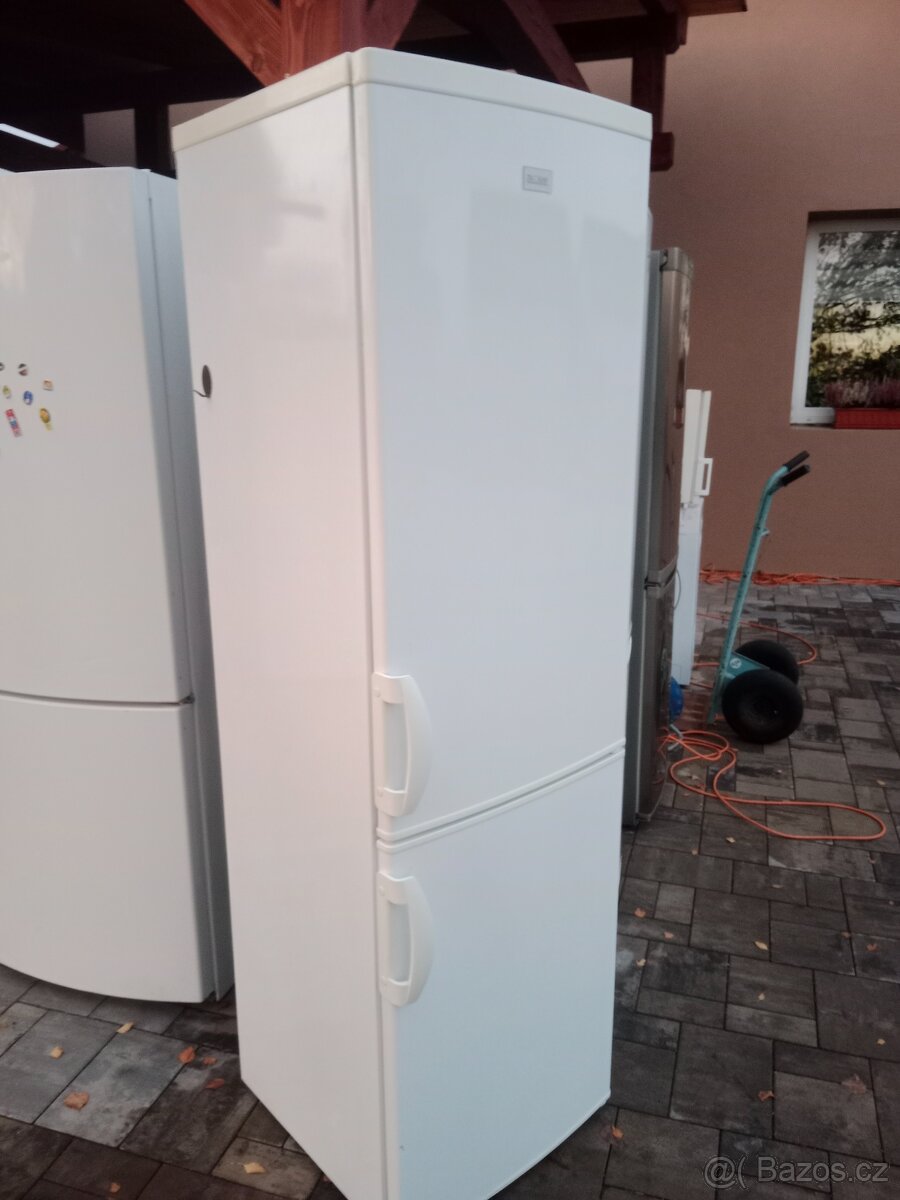 Lednice s mrazakem Zanussi