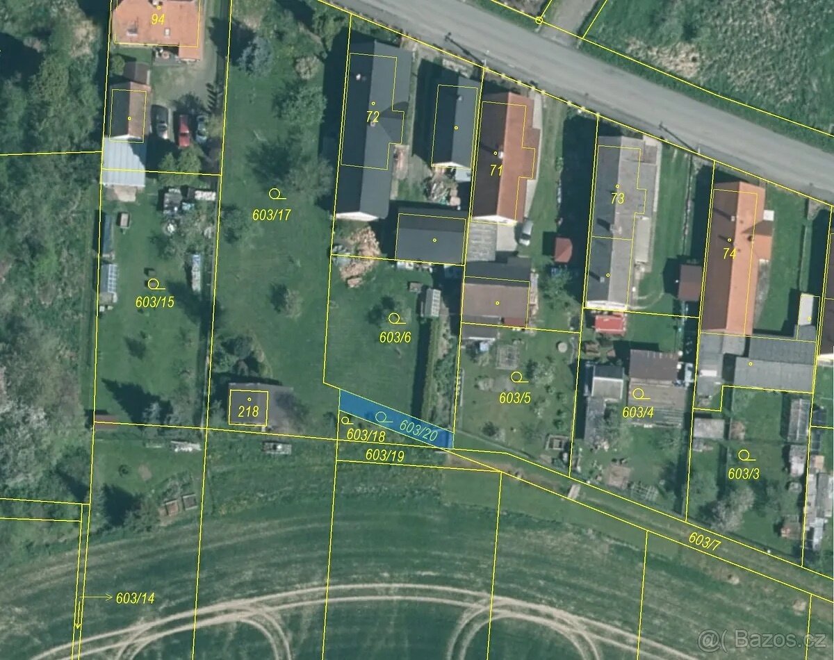 Podíl 1/4 stavebního pozemku 51 m²