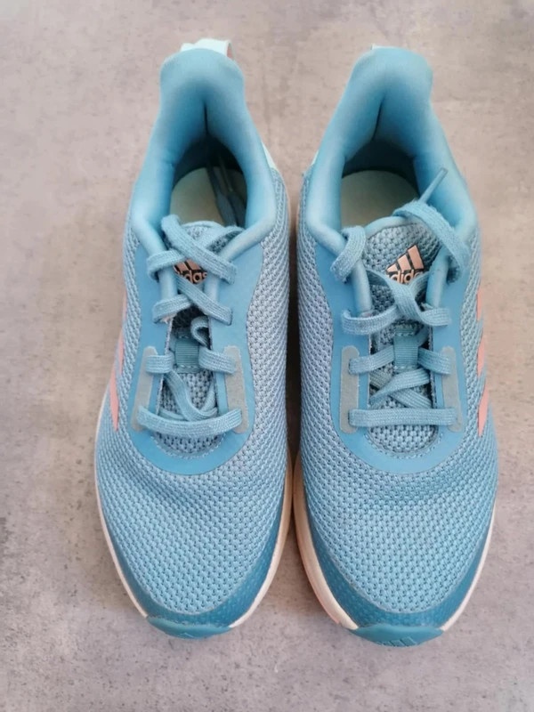 Dívčí botasky Adidas, vel. 33/34