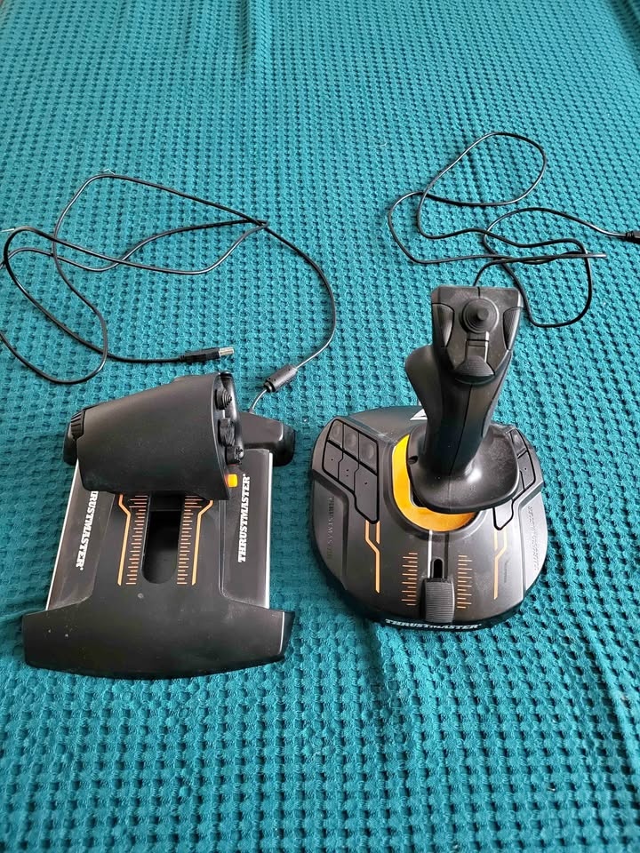 Thrustmaster T16000M