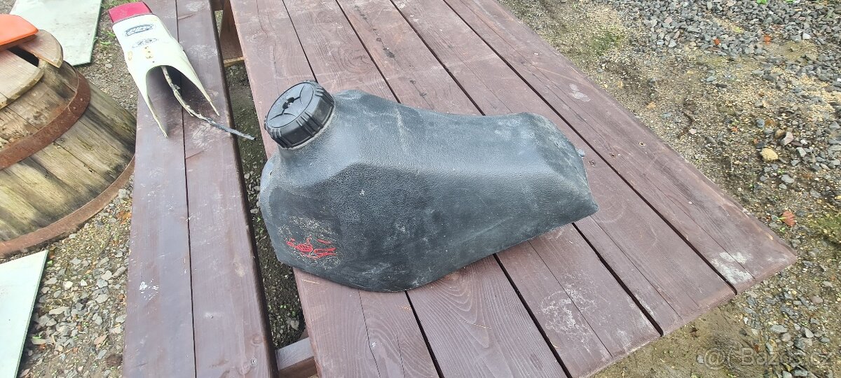 Jawa mosquito NÁDRŽ