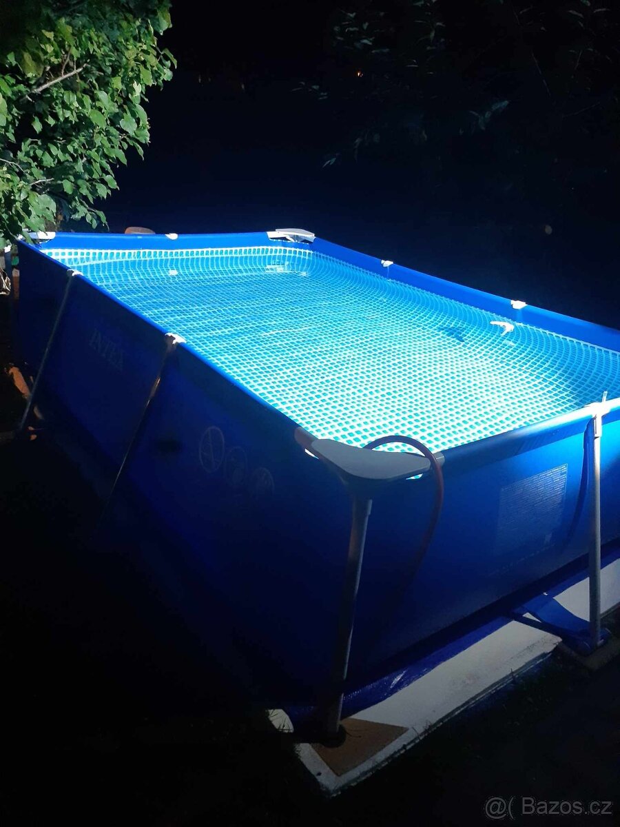 Bazén z záruce Intex