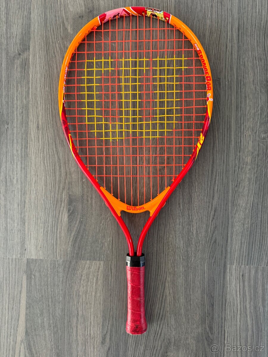Prodám dětskou tenisovou raketu Wilson včetně krytu