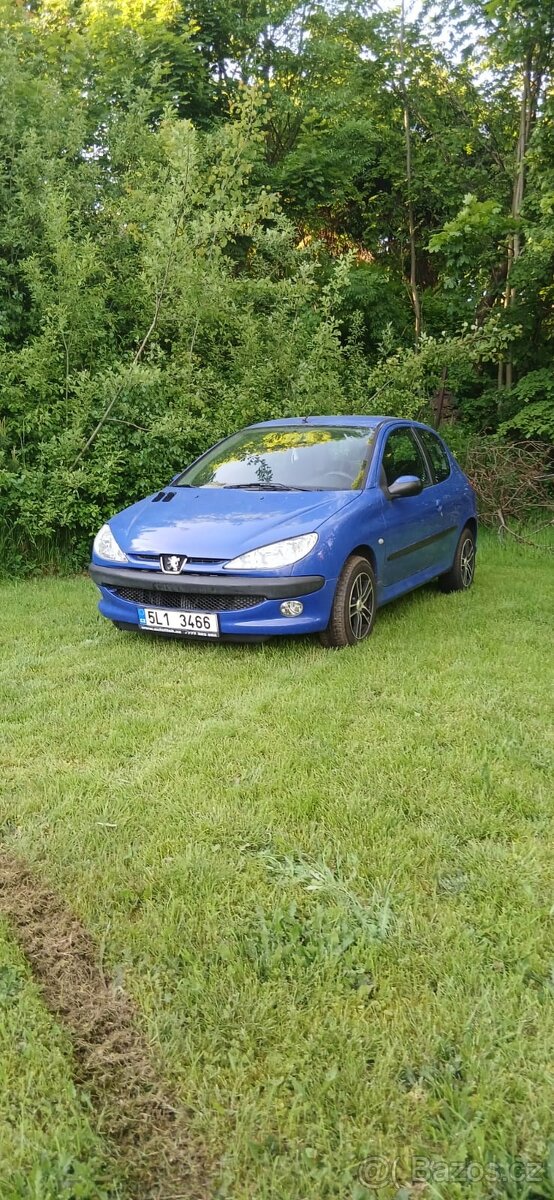 Peugeot 206 benzín1.4 55kw