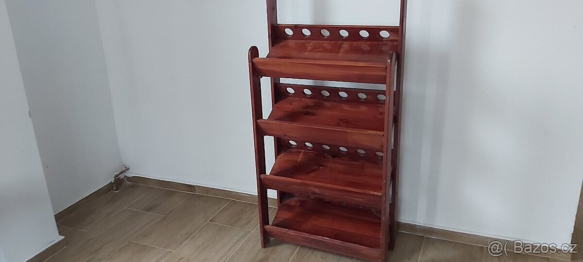 stojan na víno